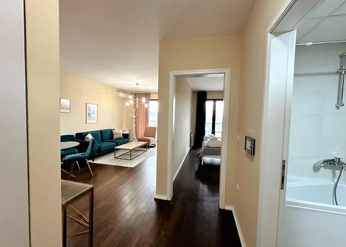 The Golden Sunset Flat * Skopje